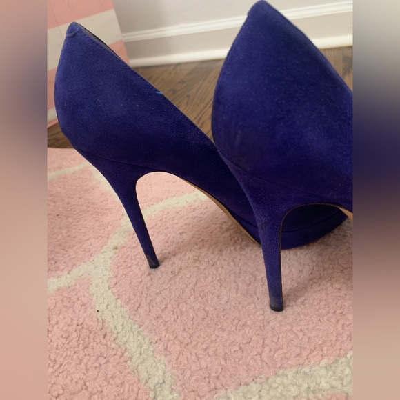 Jimmy Choo Heels, Size 39 (Woman’s 9), Royal Blue Suede - Picture 4 of 10